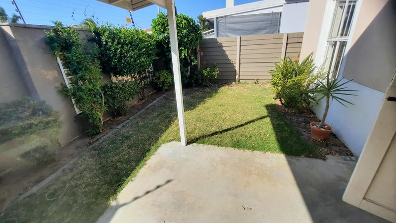 2 Bedroom Property for Sale in Gordons Bay Western Cape